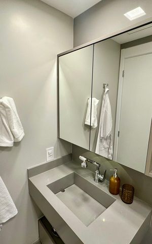 Studio à venda com 30m², 1 quarto e sem vaga Studio à venda com 30m², 1 quarto e sem vagaBanheiro