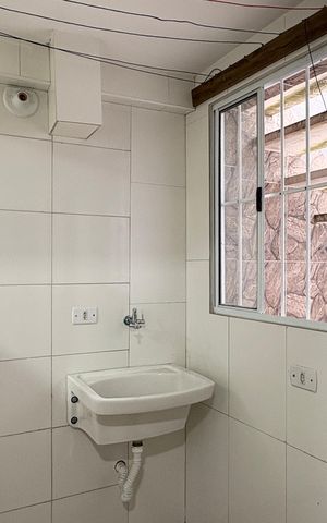 Casa para alugar com 90m², 1 quarto e sem vaga Casa para alugar com 90m², 1 quarto e sem vagaCozinha e Área de Serviço