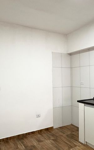 Casa para alugar com 90m², 1 quarto e sem vaga Casa para alugar com 90m², 1 quarto e sem vagaCozinha e Área de Serviço