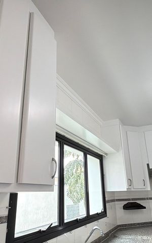 Apartamento para alugar com 204m², 4 quartos e 3 vagas Apartamento para alugar com 204m², 4 quartos e 3 vagasCozinha