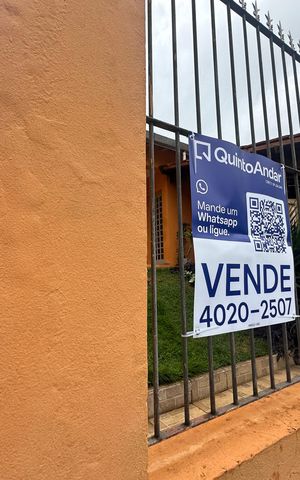Casa à venda com 139m², 2 quartos e 1 vaga Casa à venda com 139m², 2 quartos e 1 vagaFachada