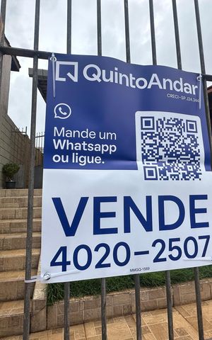 Casa à venda com 139m², 2 quartos e 1 vaga Casa à venda com 139m², 2 quartos e 1 vagaFachada