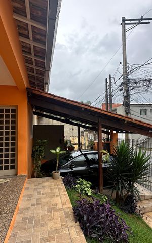 Casa à venda com 139m², 2 quartos e 1 vaga Casa à venda com 139m², 2 quartos e 1 vagaQuintal
