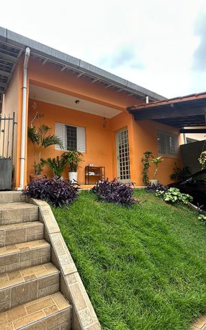 Casa à venda com 139m², 2 quartos e 1 vaga Casa à venda com 139m², 2 quartos e 1 vagaFachada
