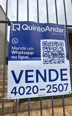 Casa à venda com 139m², 2 quartos e 1 vaga Casa à venda com 139m², 2 quartos e 1 vagaFachada