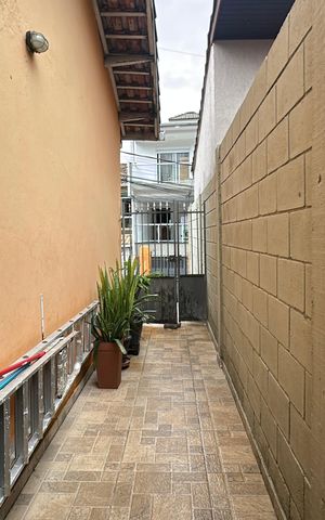 Casa à venda com 139m², 2 quartos e 1 vaga Casa à venda com 139m², 2 quartos e 1 vagaQuintal