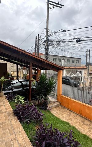 Casa à venda com 139m², 2 quartos e 1 vaga Casa à venda com 139m², 2 quartos e 1 vagaQuintal