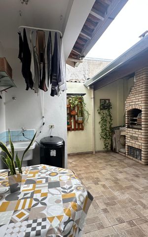 Casa à venda com 139m², 2 quartos e 1 vaga Casa à venda com 139m², 2 quartos e 1 vagaQuintal