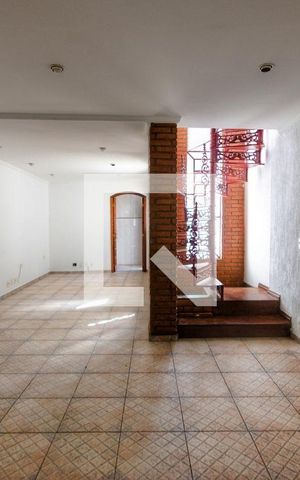 Casa para alugar com 67m², 3 quartos e sem vaga