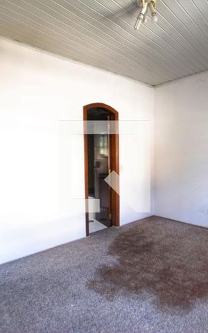 Casa para alugar com 67m², 3 quartos e sem vaga