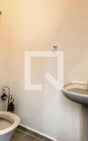 Casa para alugar com 67m², 3 quartos e sem vaga