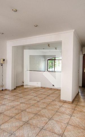 Casa para alugar com 67m², 3 quartos e sem vaga
