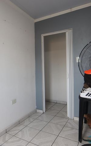Casa à venda com 150m², 6 quartos e 4 vagasQuarto 2