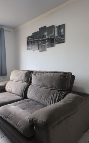 Casa à venda com 150m², 6 quartos e 4 vagasSala