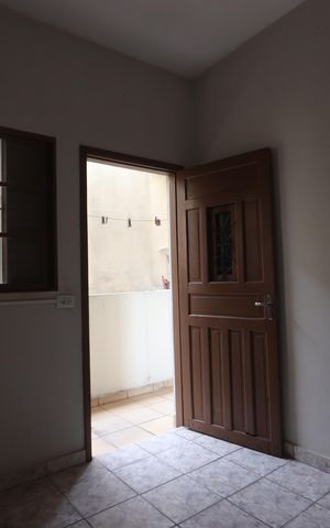 Casa à venda com 150m², 6 quartos e 4 vagasSala - Casa 2