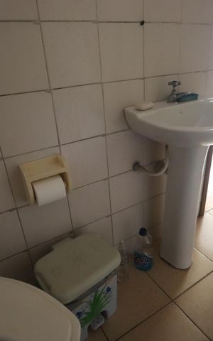 Casa à venda com 150m², 6 quartos e 4 vagasBanheiro - Casa 2