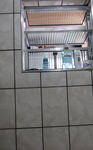 Casa à venda com 150m², 6 quartos e 4 vagasBanheiro