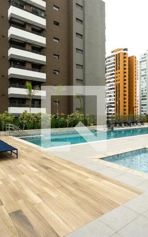 Apartamento à venda com 75m², 2 quartos e 1 vaga Apartamento à venda com 75m², 2 quartos e 1 vagaÁrea comum - Piscina