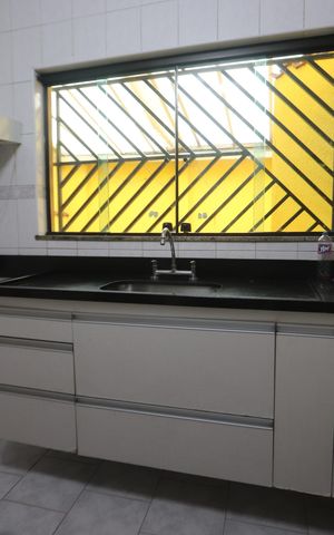 Casa à venda com 100m², 3 quartos e 2 vagasCozinha