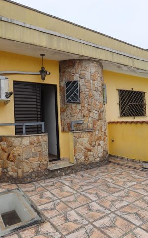 Casa à venda com 100m², 3 quartos e 2 vagasVaranda do Quarto 1