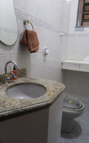 Casa à venda com 100m², 3 quartos e 2 vagasLavabo