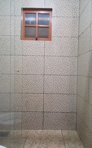 Casa à venda com 80m², 2 quartos e 1 vagaBanheiro 1