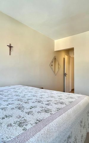 Casa à venda com 125m², 3 quartos e 2 vagas Casa à venda com 125m², 3 quartos e 2 vagasSuite
