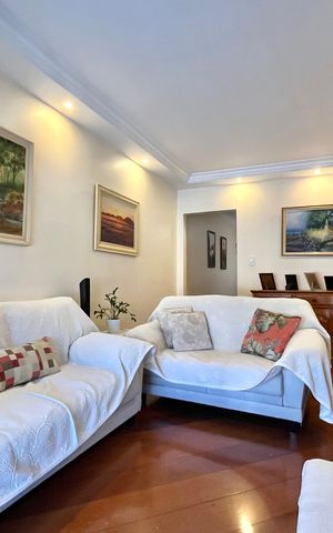 Casa à venda com 125m², 3 quartos e 2 vagas Casa à venda com 125m², 3 quartos e 2 vagasSala
