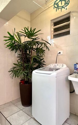 Casa à venda com 125m², 3 quartos e 2 vagas Casa à venda com 125m², 3 quartos e 2 vagasÁrea de Serviço