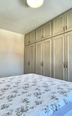 Casa à venda com 125m², 3 quartos e 2 vagas Casa à venda com 125m², 3 quartos e 2 vagasSuite