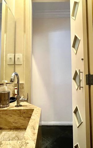Casa à venda com 125m², 3 quartos e 2 vagas Casa à venda com 125m², 3 quartos e 2 vagasLavabo