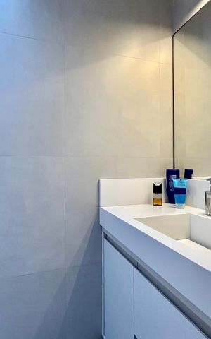 Casa à venda com 125m², 3 quartos e 2 vagas Casa à venda com 125m², 3 quartos e 2 vagasBanheiro Corredor
