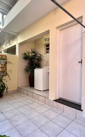 Casa à venda com 125m², 3 quartos e 2 vagas Casa à venda com 125m², 3 quartos e 2 vagasQuintal