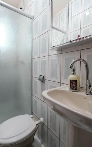 Casa à venda com 250m², 6 quartos e 3 vagasBanheiro social 2