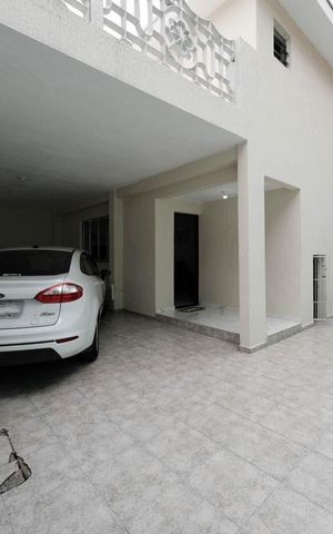 Casa à venda com 250m², 6 quartos e 3 vagasÁrea externa