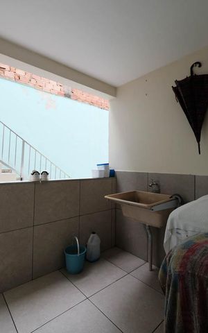 Casa à venda com 250m², 6 quartos e 3 vagasÁrea de serviço