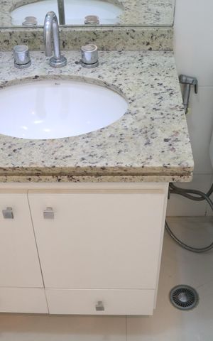 Apartamento para alugar com 103m², 4 quartos e 2 vagasBanheiro 1
