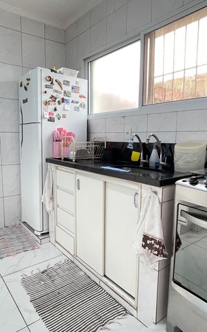Casa à venda com 196m², 4 quartos e 2 vagas Casa à venda com 196m², 4 quartos e 2 vagasCozinha