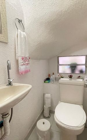 Casa à venda com 196m², 4 quartos e 2 vagas Casa à venda com 196m², 4 quartos e 2 vagasBanheiro 3