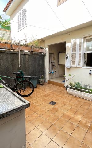 Casa à venda com 196m², 4 quartos e 2 vagas Casa à venda com 196m², 4 quartos e 2 vagasQuintal