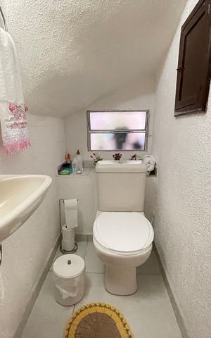 Casa à venda com 196m², 4 quartos e 2 vagas Casa à venda com 196m², 4 quartos e 2 vagasBanheiro 3