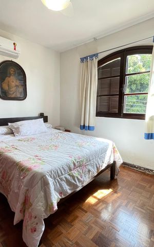 Casa à venda com 196m², 4 quartos e 2 vagas Casa à venda com 196m², 4 quartos e 2 vagasQuarto 1