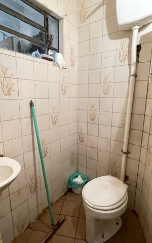 Casa à venda com 196m², 4 quartos e 2 vagas Casa à venda com 196m², 4 quartos e 2 vagasBanheiro 4