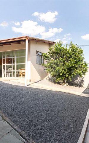 Casa à venda com 116m², 3 quartos e 3 vagas