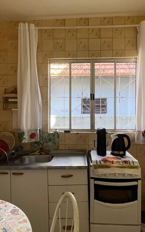 Casa para alugar com 66m², 2 quartos e sem vaga Casa para alugar com 66m², 2 quartos e sem vagaCozinha