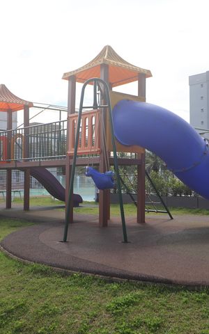 Casa de condomínio à venda com 138m², 3 quartos e 2 vagasÁrea comum - Playground