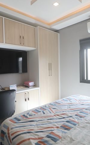 Casa de condomínio à venda com 138m², 3 quartos e 2 vagasSuíte