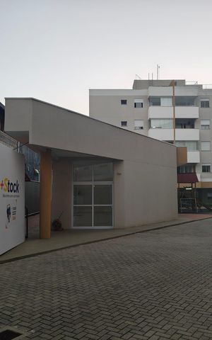 Apartamento à venda com 68m², 3 quartos e 1 vaga Apartamento à venda com 68m², 3 quartos e 1 vagaÁrea externa