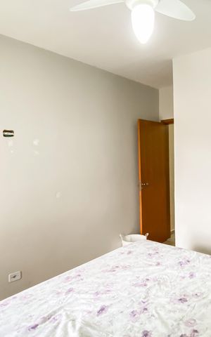 Casa à venda com 180m², 3 quartos e 2 vagas Casa à venda com 180m², 3 quartos e 2 vagasSuite