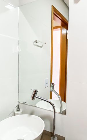 Casa à venda com 180m², 3 quartos e 2 vagas Casa à venda com 180m², 3 quartos e 2 vagasBanheiro de serviço
